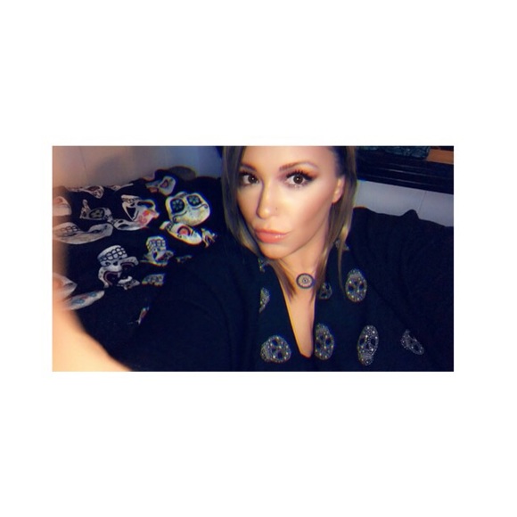 Meet your Posher, Danielle - Picture 1 of 1